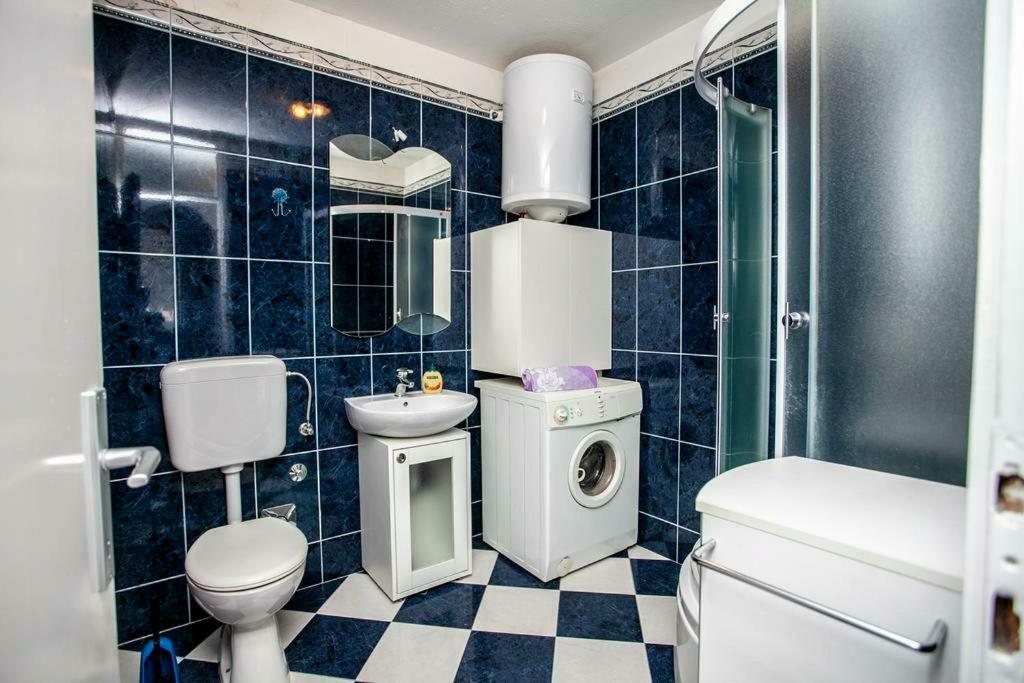 Newly Renovated Apartment "Marin" In The Center! Omis Exterior photo