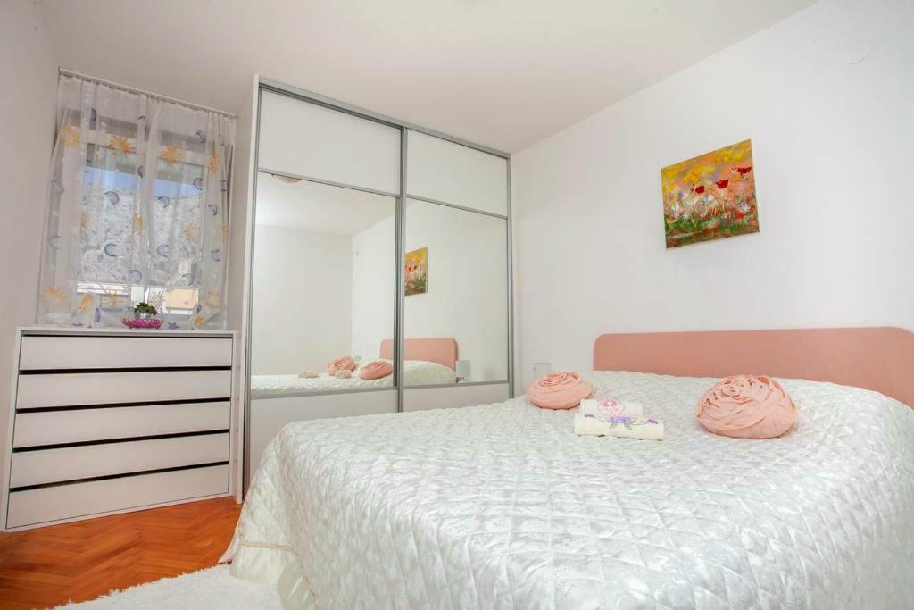 Newly Renovated Apartment "Marin" In The Center! Omis Exterior photo